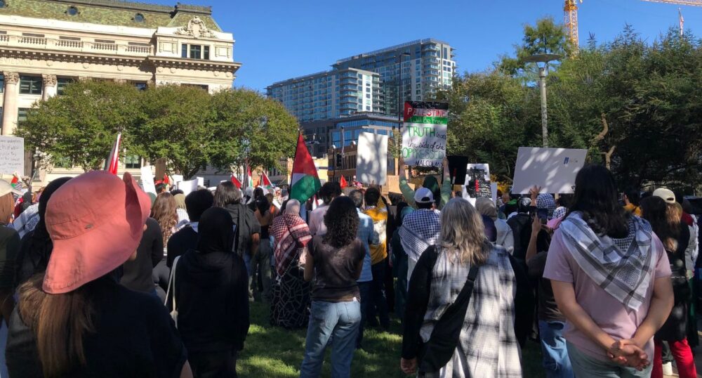 Anti-Israel Rally Accuses Mayor of ‘Genocide’