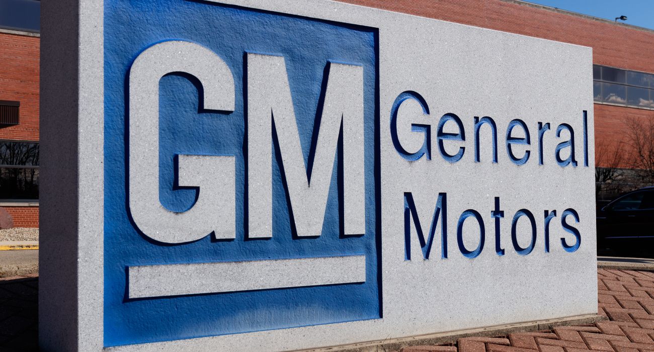 General Motors Sign