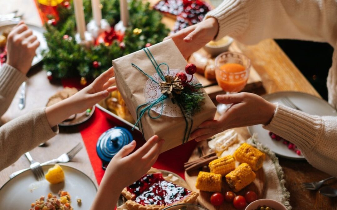Americans To Attend 10-Plus Holiday Gatherings on Average