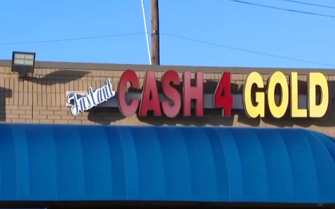 VIDEO: Armed Local Store Owner vs. Armed Robbers = No Robbery