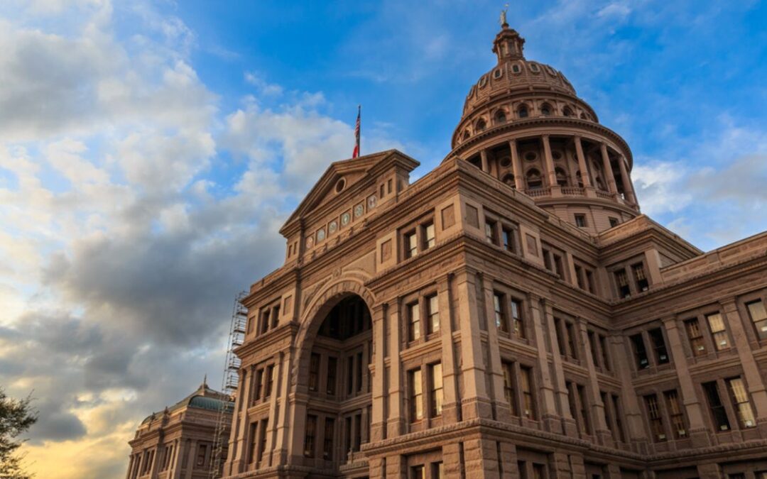 Representantes de la Cámara de Representantes de Texas reciben críticas por votación contra la elección de escuelas