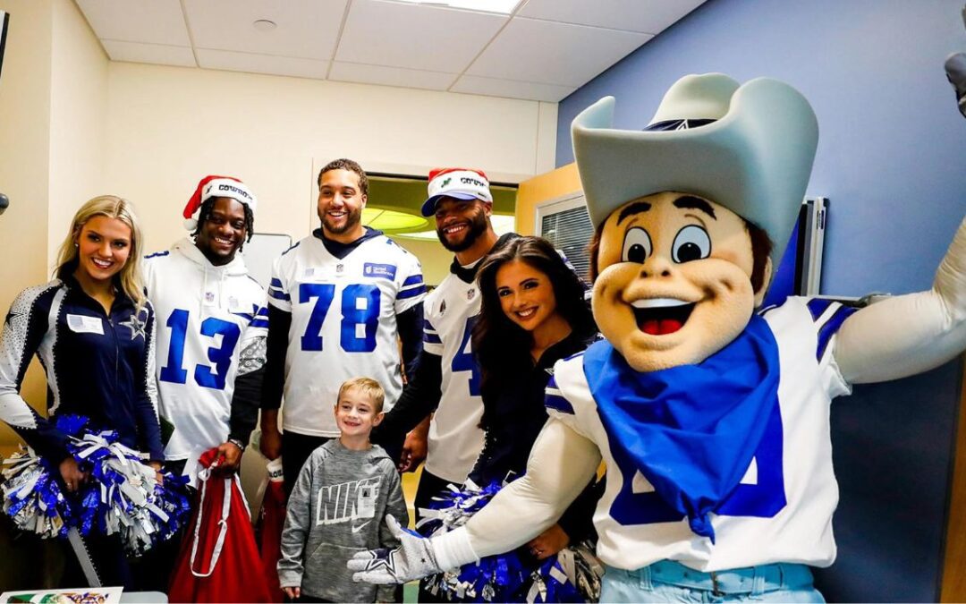 Dallas Cowboys Visit Children’s Hospitals