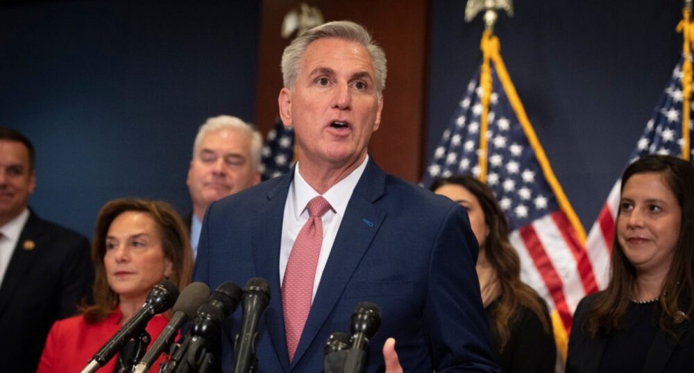 McCarthy Announces Resignation From Congress