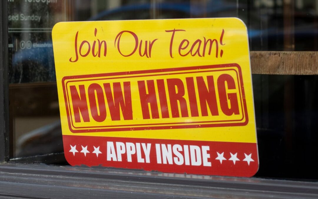 U.S. Adds 200K Jobs, Unemployment Dips Down