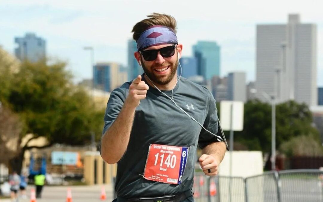 Rangers Exec Runs Dallas Marathon After Being Shot