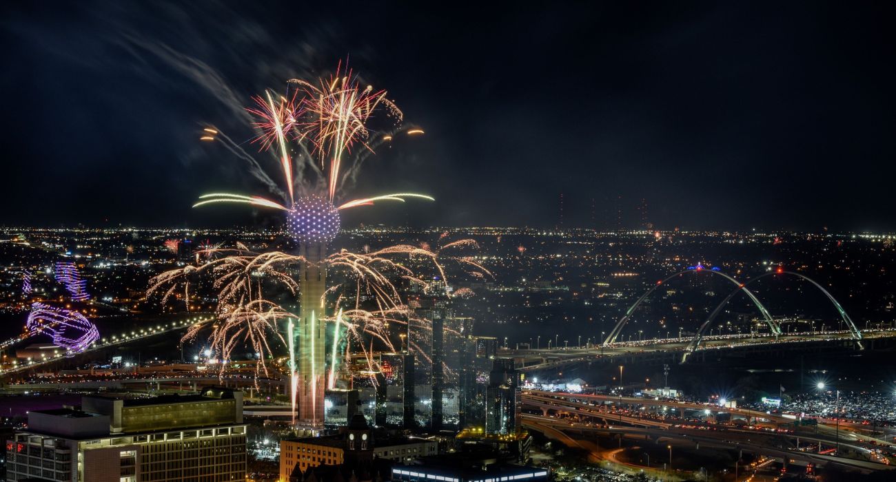 New Years Eve fireworks at Reunion Tower