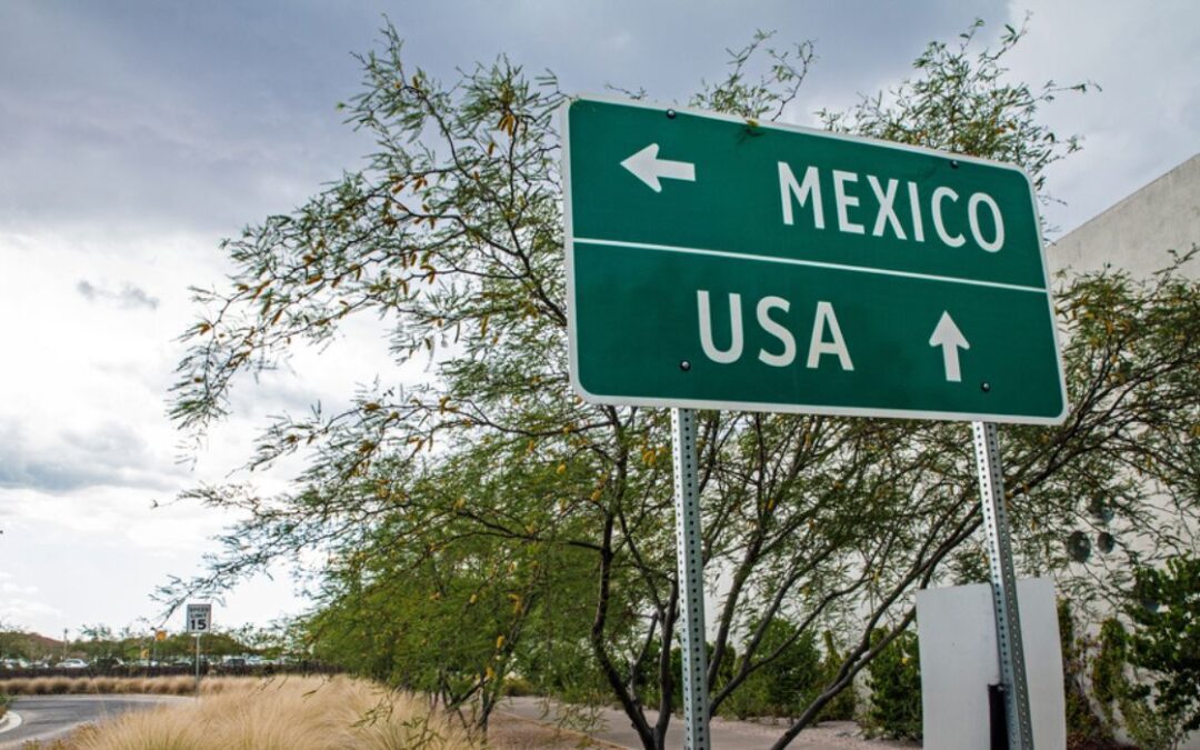Funcionarios estadounidenses y presidente mexicano discuten frontera