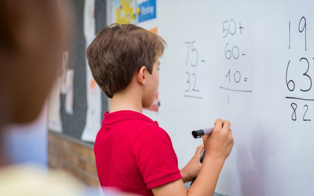 Los expertos consideran cómo mejorar las malas puntuaciones de matemáticas de los niños