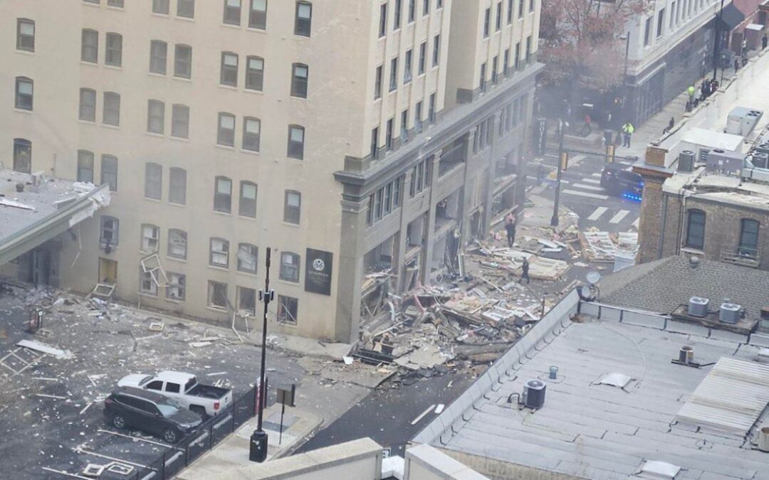 Explosión destroza hotel Cowtown