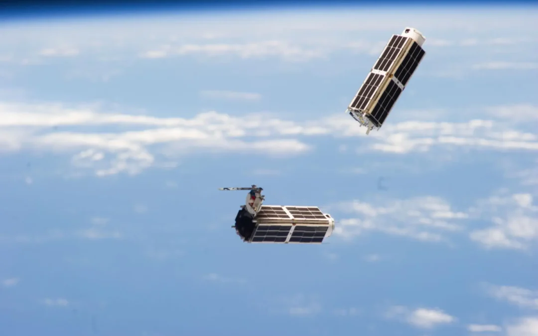 La NASA y el Departamento de Defensa ofrecen una oportunidad de aprendizaje con satélites pequeños