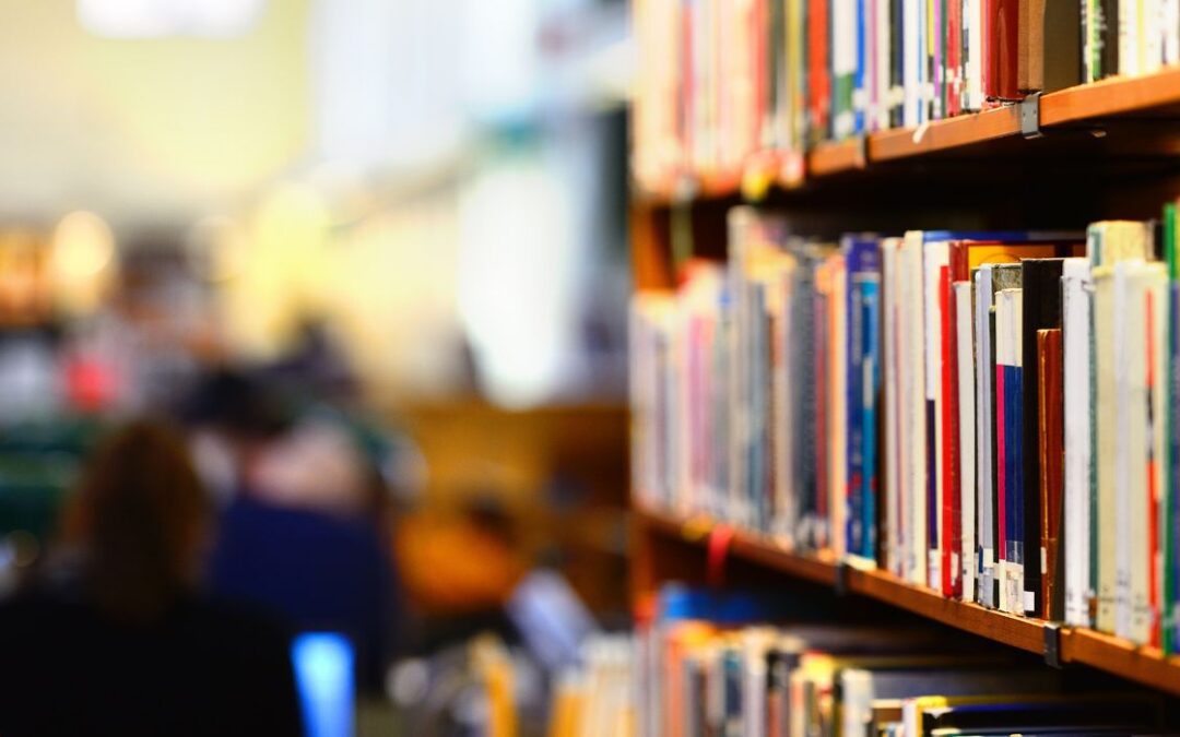Texas Teacher Maintains ‘Banned Book’ Shelf