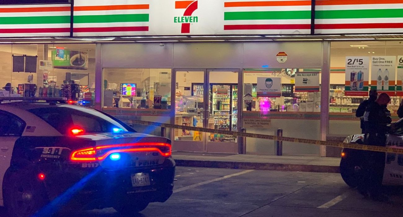Dallas police on scene of a robbery at a 7-11 store.