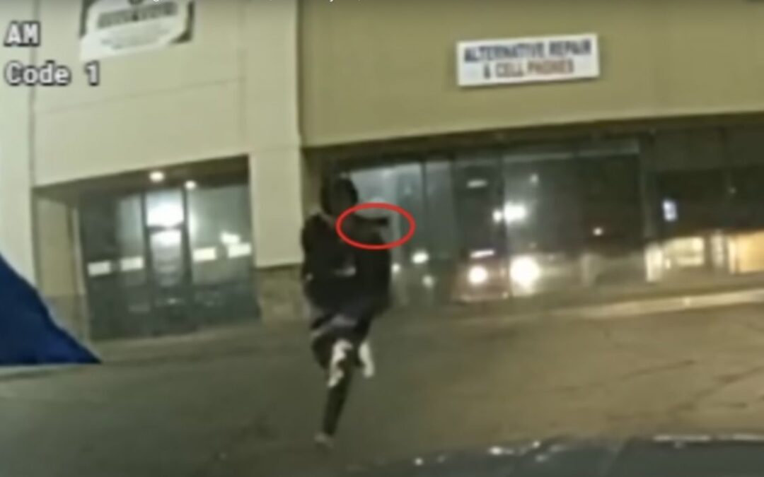 VIDEO: La policía de Dallas publica imágenes del tiroteo del Red Bird