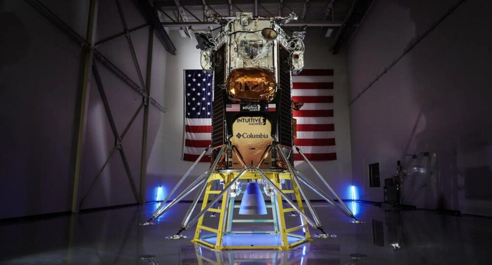 How to Watch First U.S. Moon Landing in 50 Years