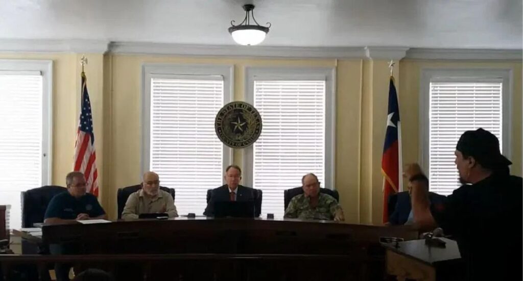 Brett Cross confronts Uvalde County commissioner Mariano Pargas