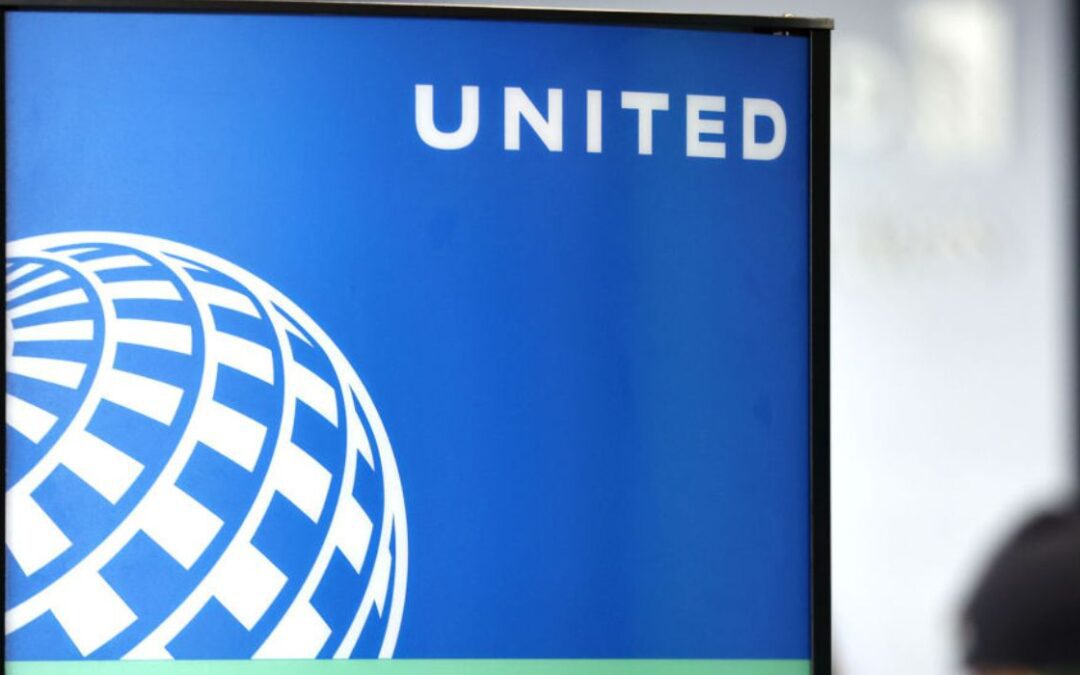 La FAA puede restringir las operaciones de United Airlines
