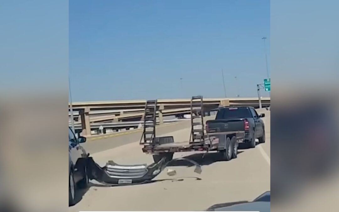 VIDEO: Parachoques perdido en incidente de furia en la carretera de Dallas