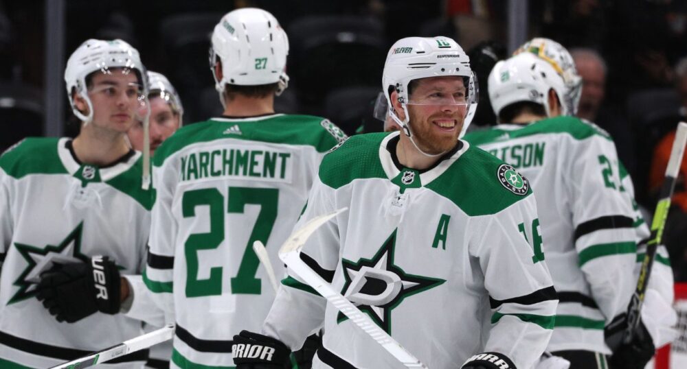 Stars Looking for Fifth Straight Win in LA