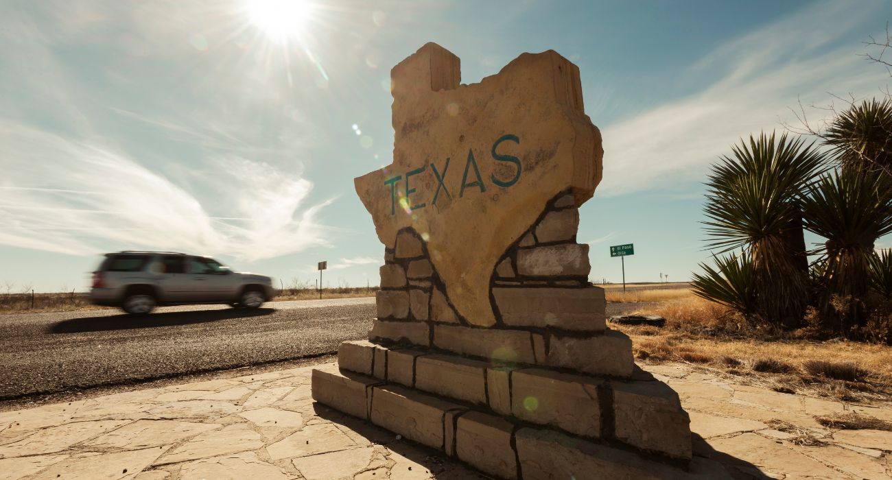 Texas border sign