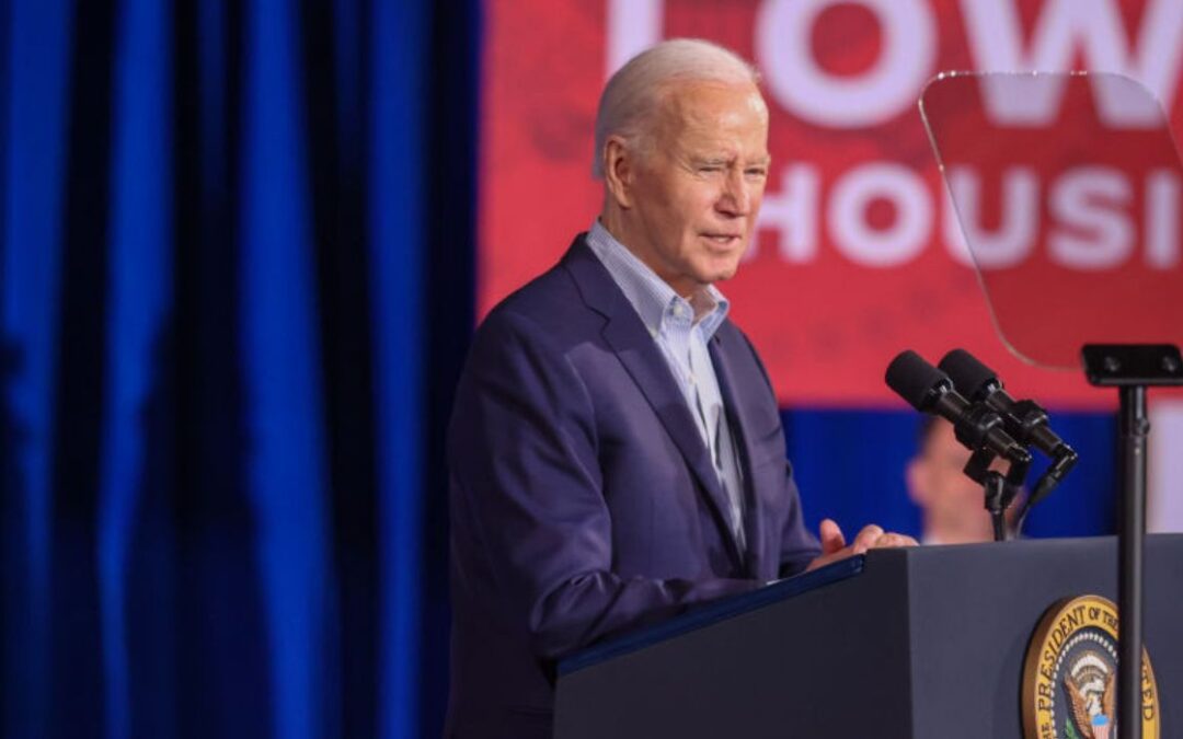 Biden vuelve a visitar Texas, haciendo campaña por dinero en efectivo