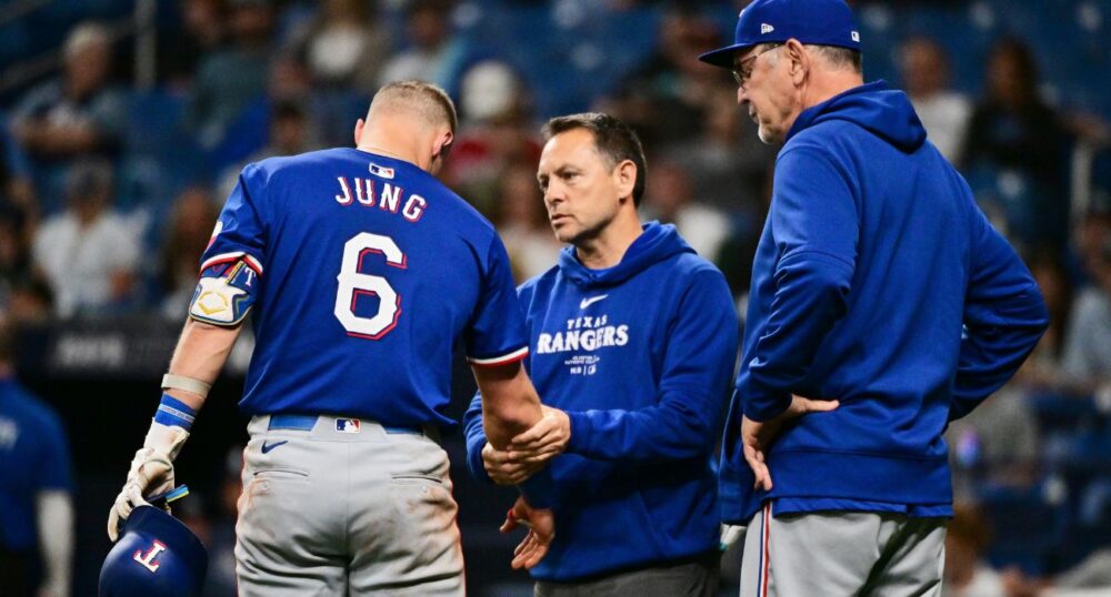 Rangers Lose Jung to Wrist Fracture