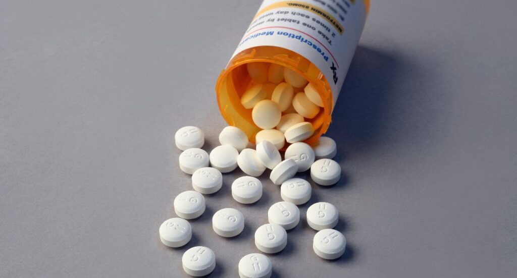 Metformin hydrochloride anti-diabetic tablets with bottle