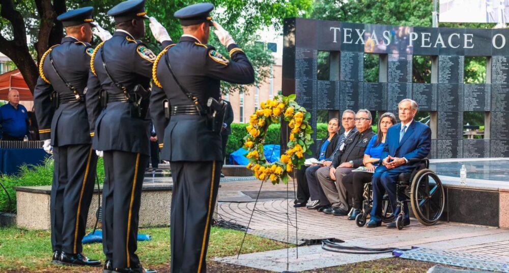 VIDEO: Abbott Honors 37 Officers Killed in Line of Duty