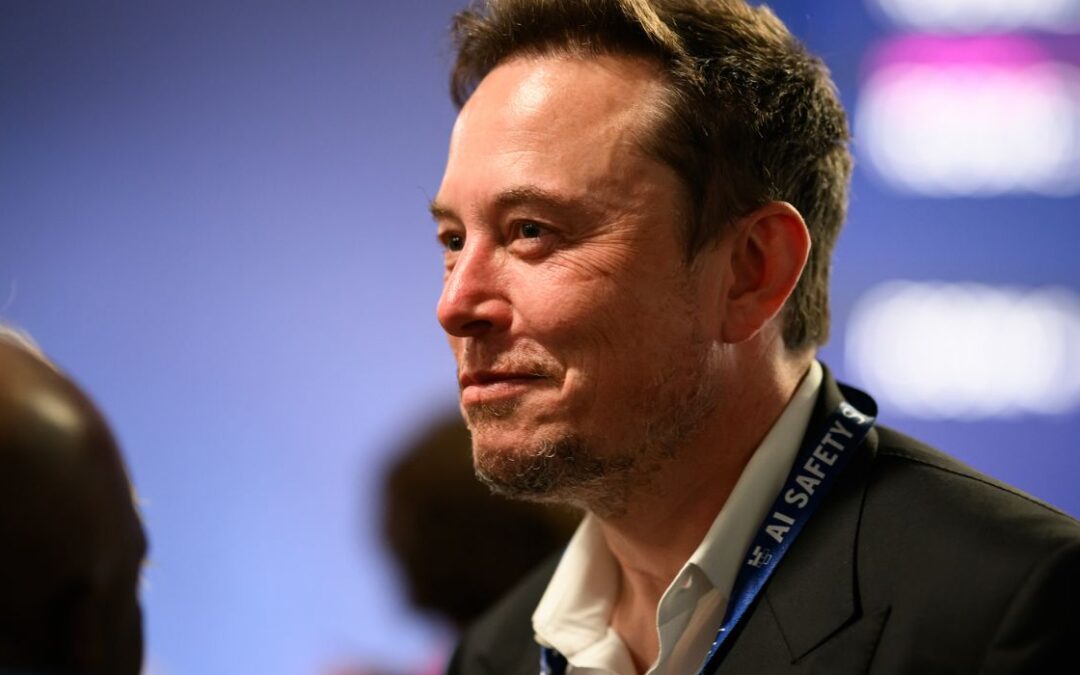 Elon Musk Says Warren Buffett Should Buy A Stake in Tesla