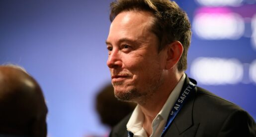 Elon Musk Says Warren Buffett Should Buy A Stake in Tesla