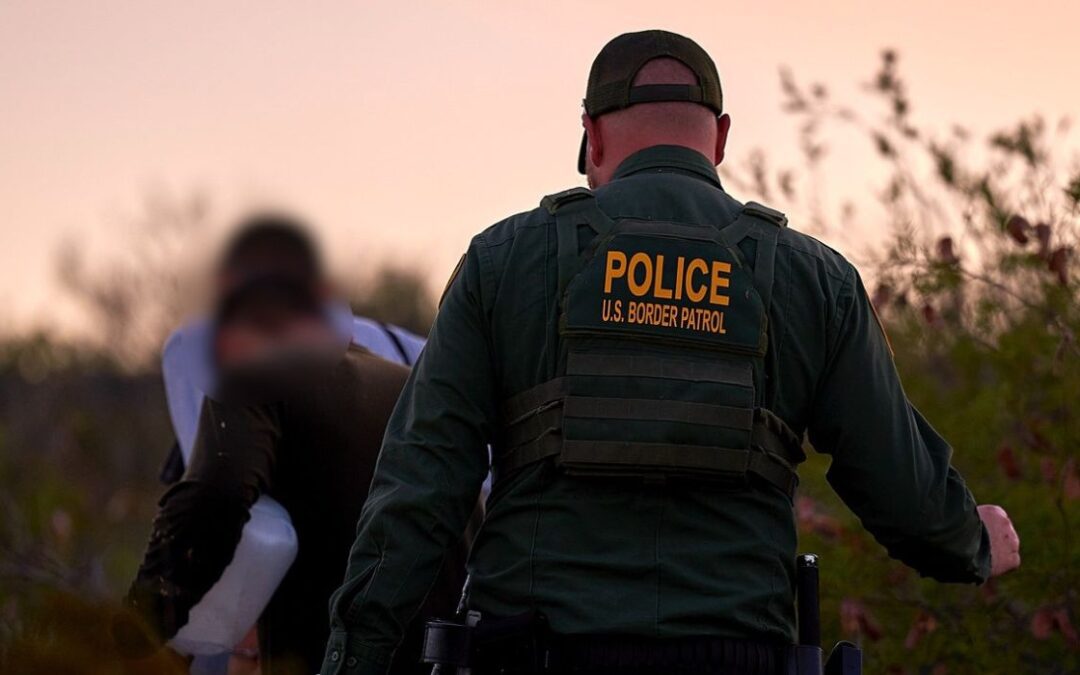 Lawmakers Ask DHS To Provide Number of Unlawful Migrants in U.S.