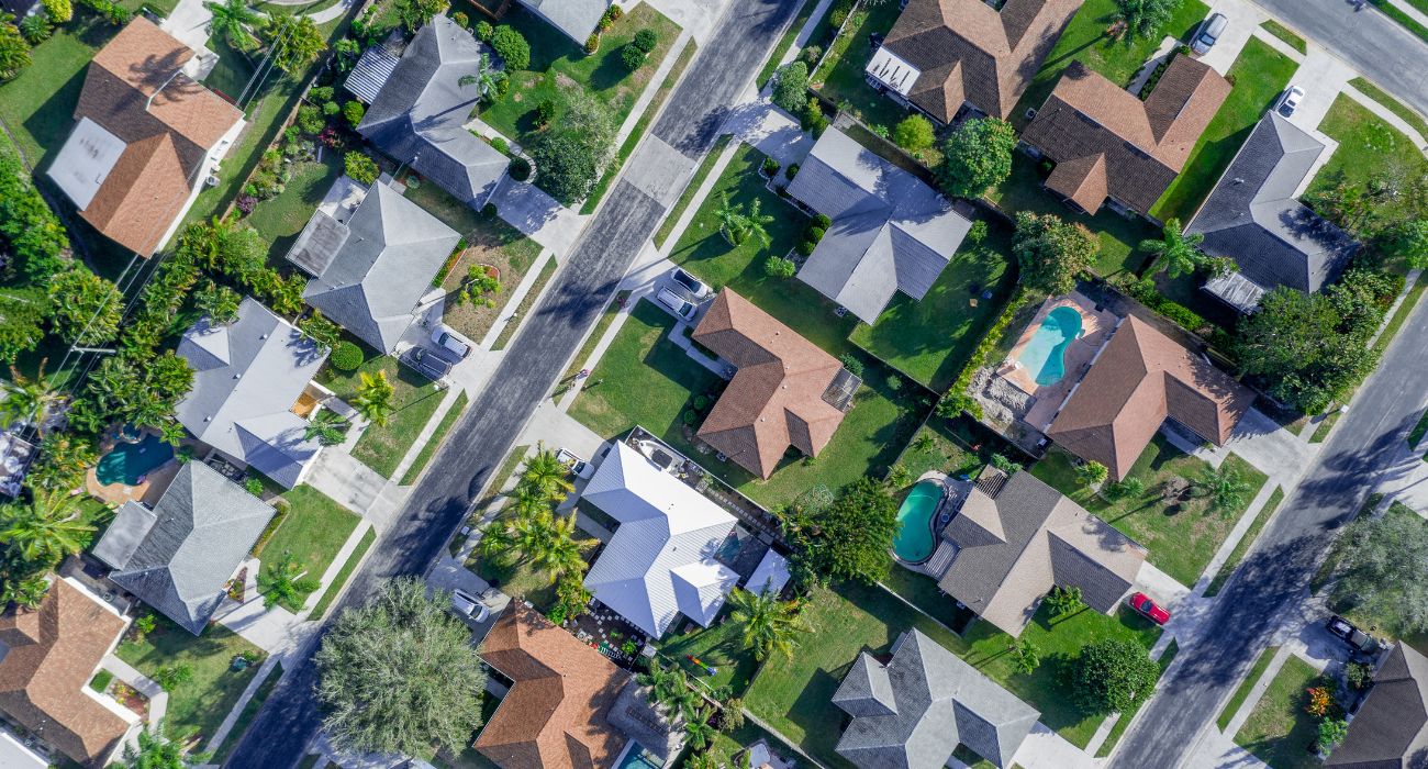 Aerial View of neighborhood | Image by scarp577/Shutterstock