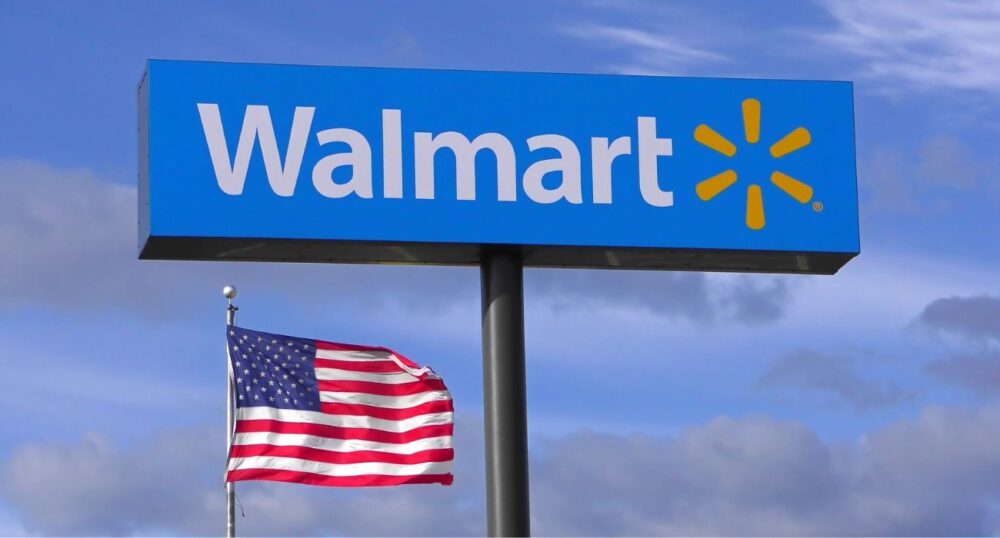 Amazon Creeps on Walmart’s Top-of-the-Charts Status