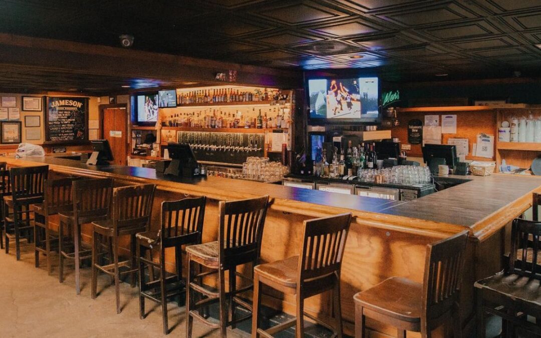 Best Dallas Sports Bars To Watch The NBA And NHL Playoffs