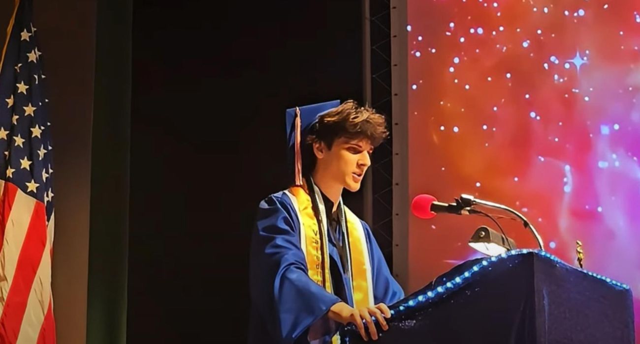 Alem Hadzic of Early College High School gives speech | Image by WFAA