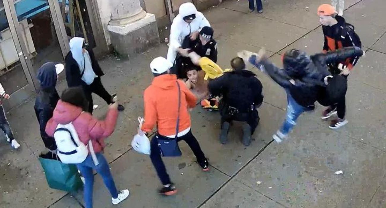 New York police officers are attacked by gang members from Venezuela. | Image by Manhattan District Attorney