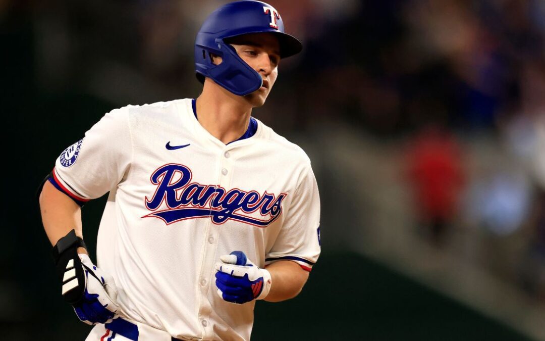 Rangers Sweep D-Backs in World Series Rematch