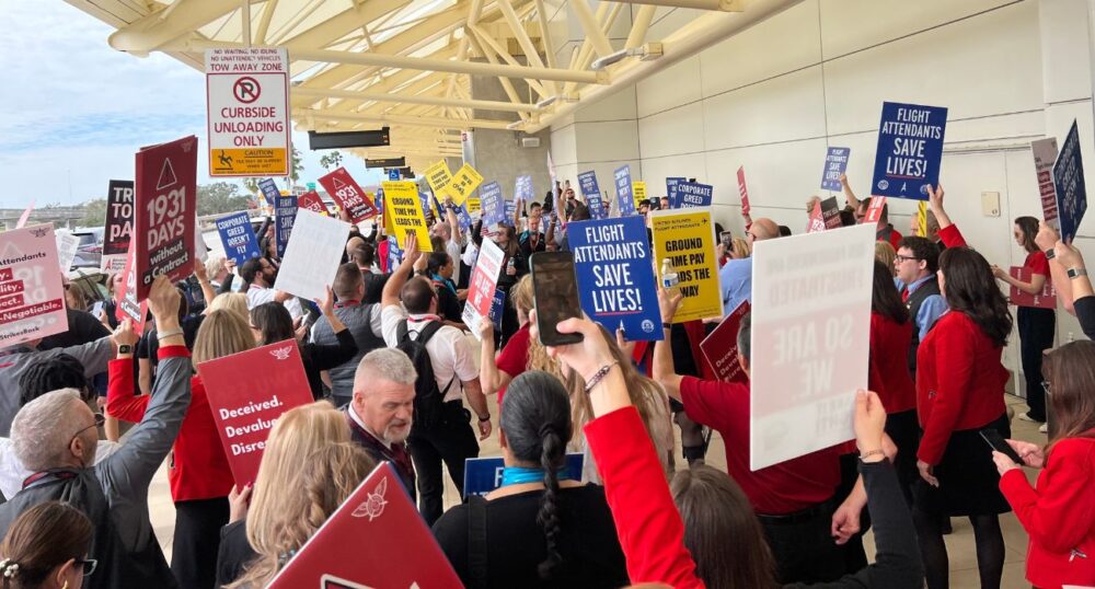 American Airlines Employees Threaten Strike