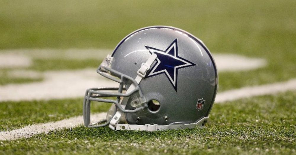 Cowboys Arrive to Training Camp Without Star Receiver