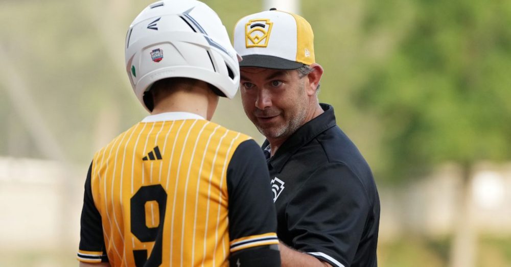 Florida Little League Coach’s Faith-Fueled Pregame Speech Sparks Awe, Condemnation