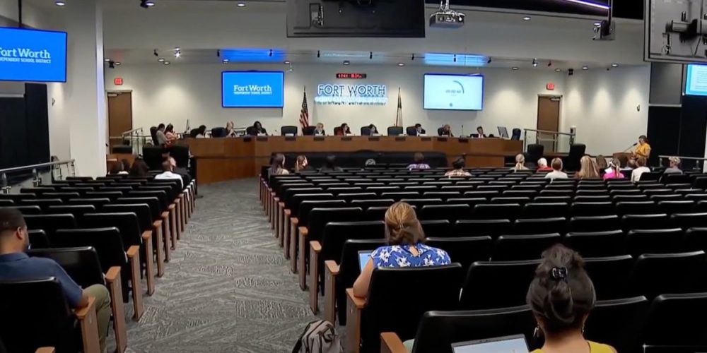 Fort Worth ISD Community Slams Superintendent, School Board