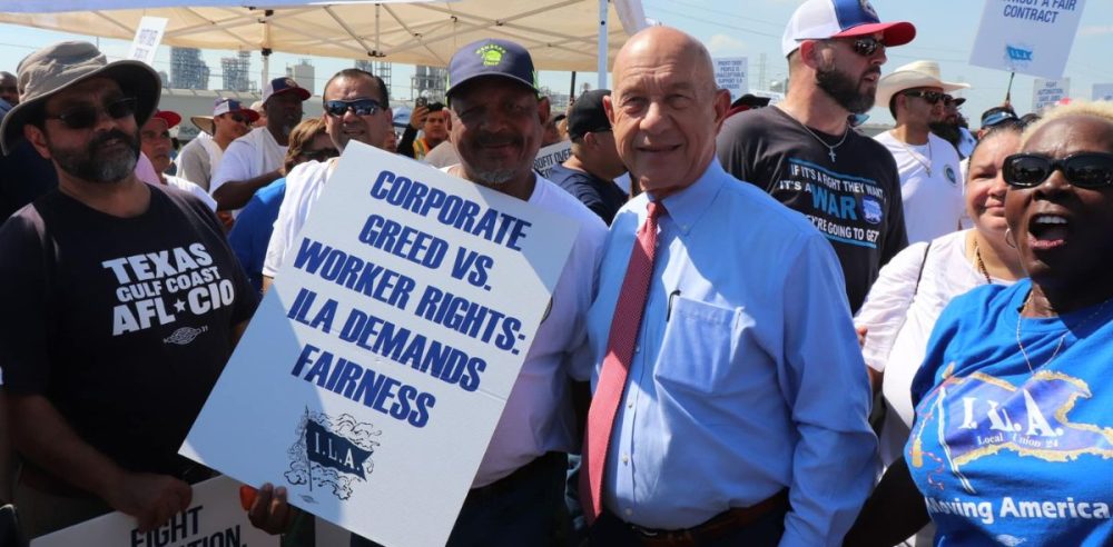 Houston Mayor Stands in Solidarity on the Picket Line with Striking Longshoremen