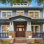 Charming Craftsman In East Dallas: A Seamless Blend Of History And Modernity