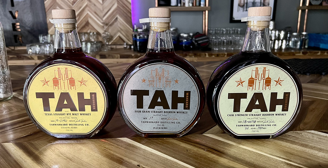 ウイスキー tah Born Texas Tough - The TahWahKaro Distillery Story