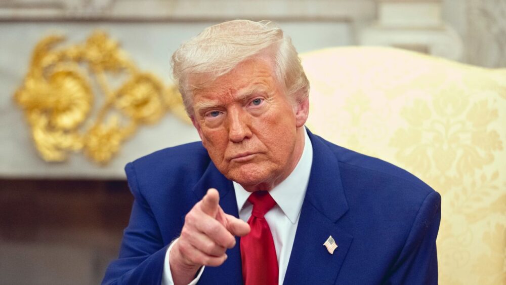 Trump Slams Comey As ‘Dirty Cop’ Over ’86 47′ Post