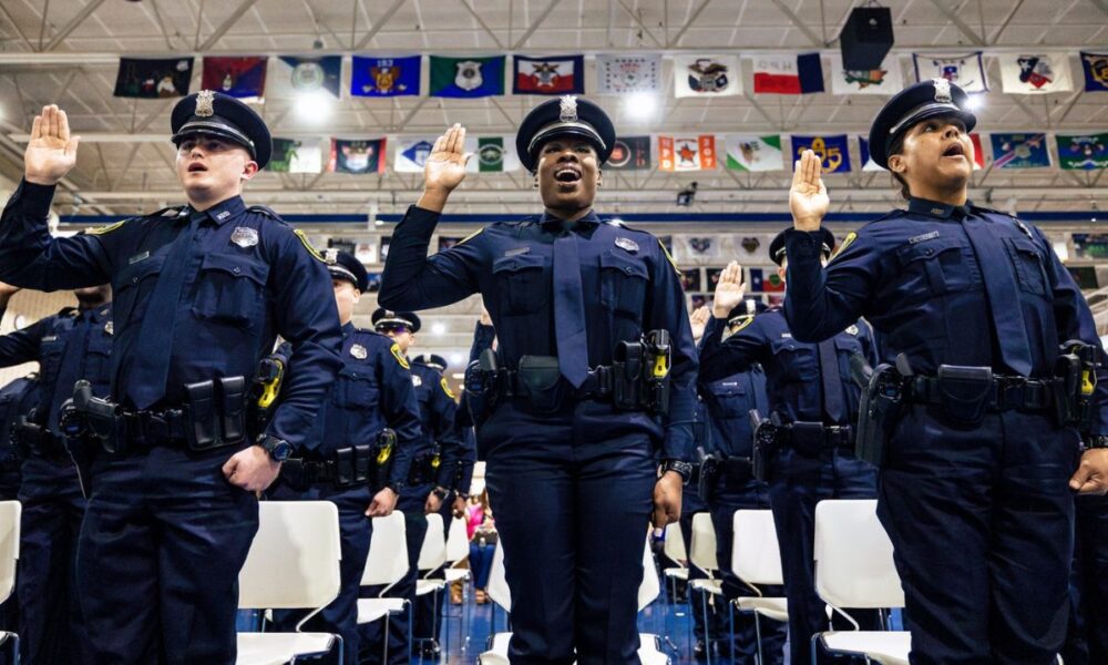 Houston Boosts Starting Police Officer Salaries To $81,000