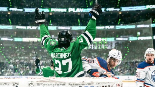Stars Mount Ferocious Comeback To Take 1-0 Series Lead Over Oilers