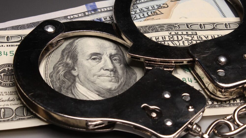 While Law Enforcement Hunts For Jailbreak Inmates, Gamblers Bet On Who’s Recaptured Next
