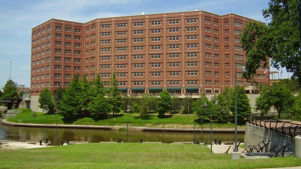 Harris County Sheriff’s Office To Bring Back Outsourced Inmates