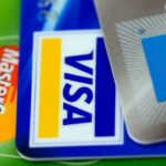 Report: Rich Cash In On Credit Card Rewards, Middle Class Pays Up