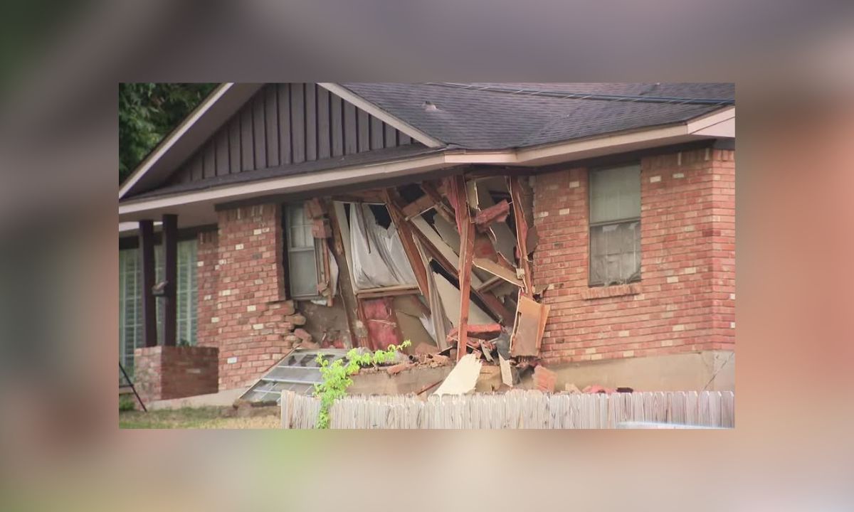 One Killed, One Injured As Car Slams Into Two Dallas Homes